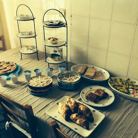 Bric A Brac Nocleg ze śniadaniem 3*