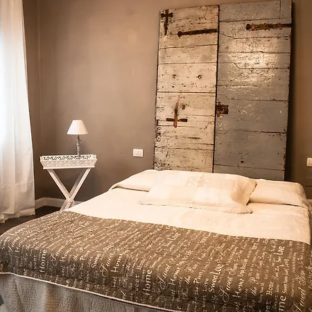 Nocleg ze śniadaniem Bric A Brac 3*